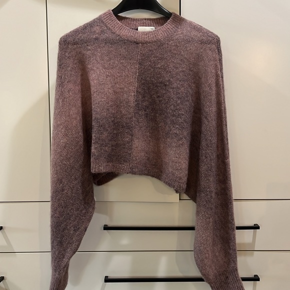 Aritzia Wilfred Free sweater crop size small - Picture 2 of 4